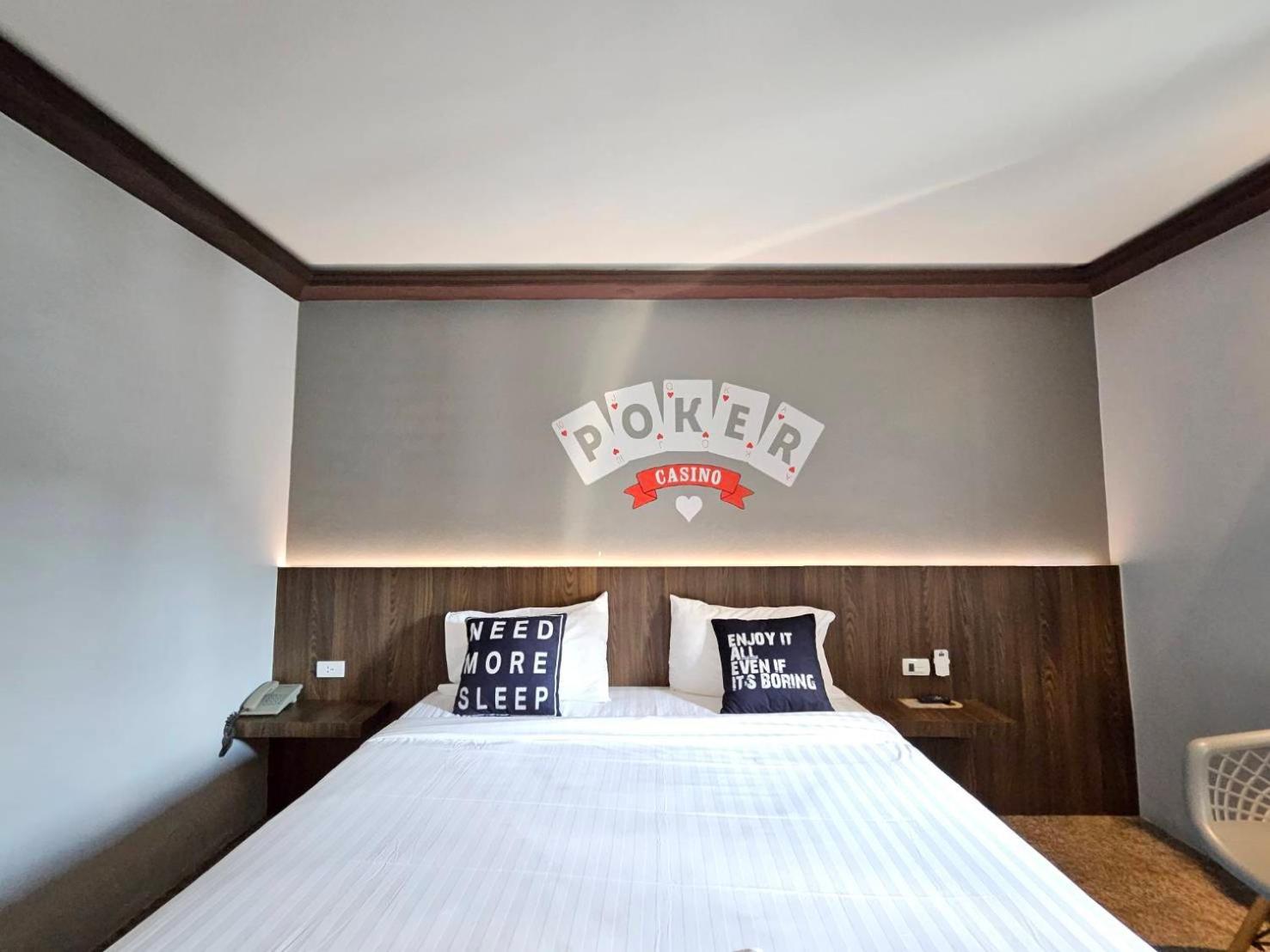 Paramount Palace Hotel Dannok Sadao Luaran gambar